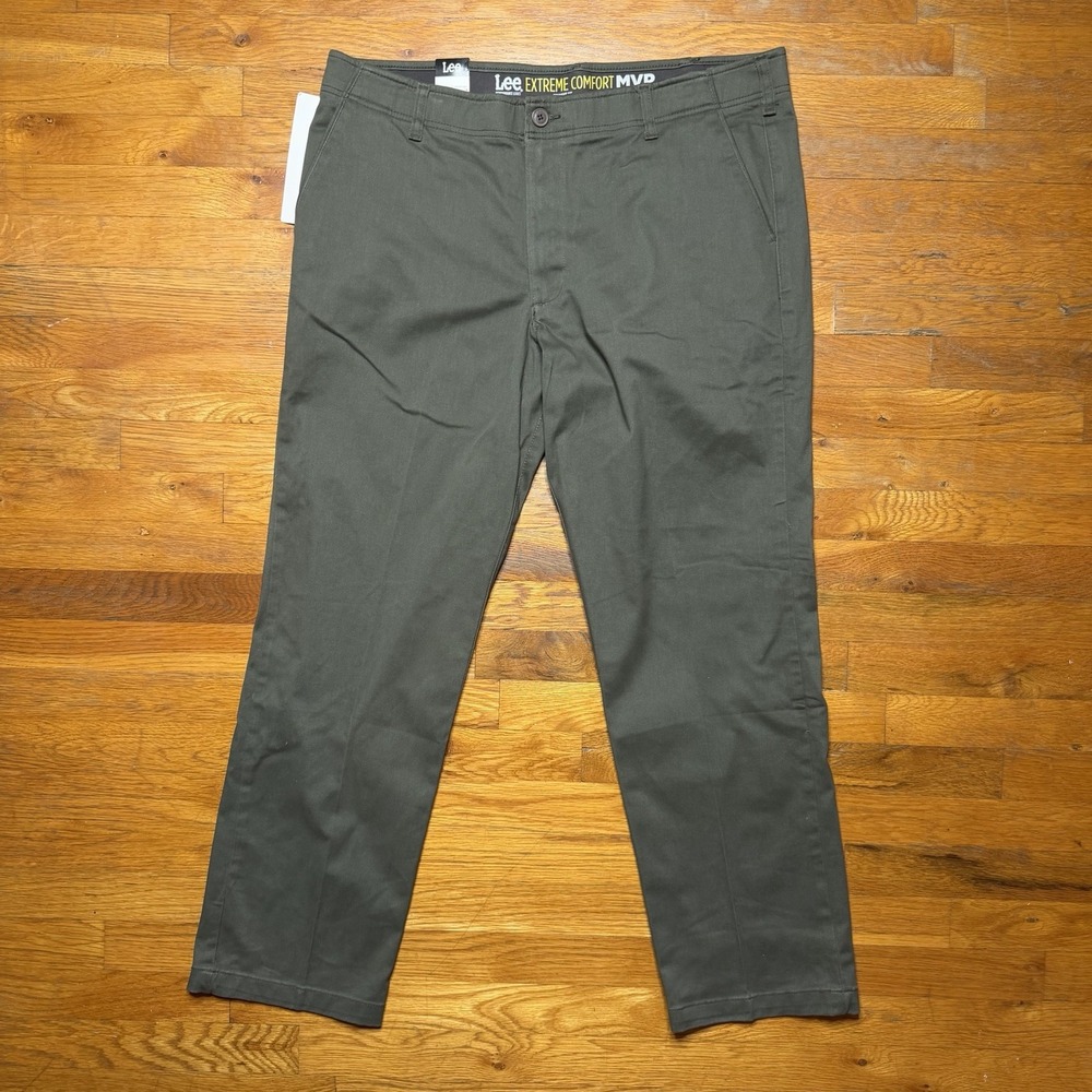 NEW Lee Extreme Comfort MVP Pants Men 40X32 Green Khaki Chino Flat Front Stretch